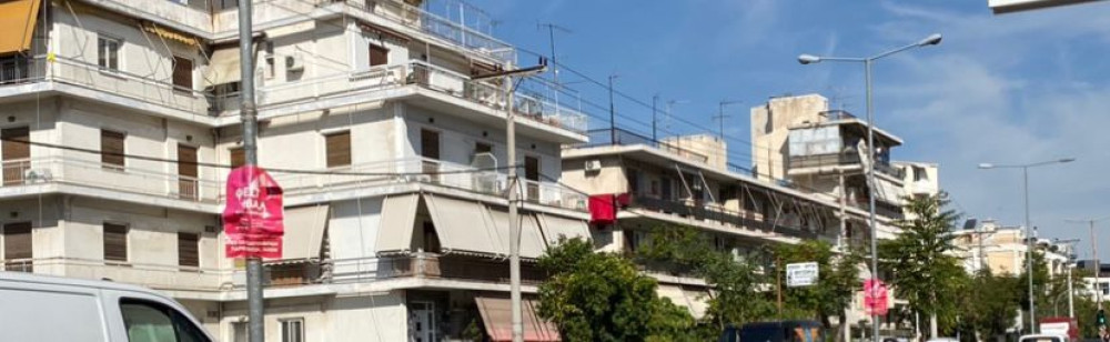 Οι… οικολογικές αφίσες του ΣΥΡΙΖΑ