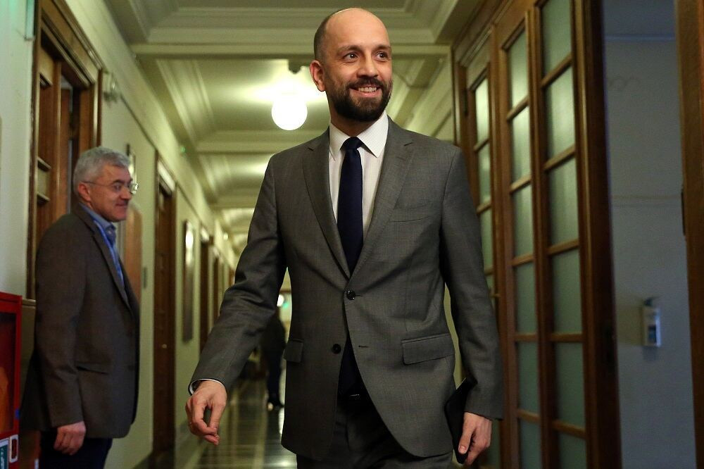 Βουλή – Υπέρ της άρσης ασυλίας του Κώστα Μπάρκα