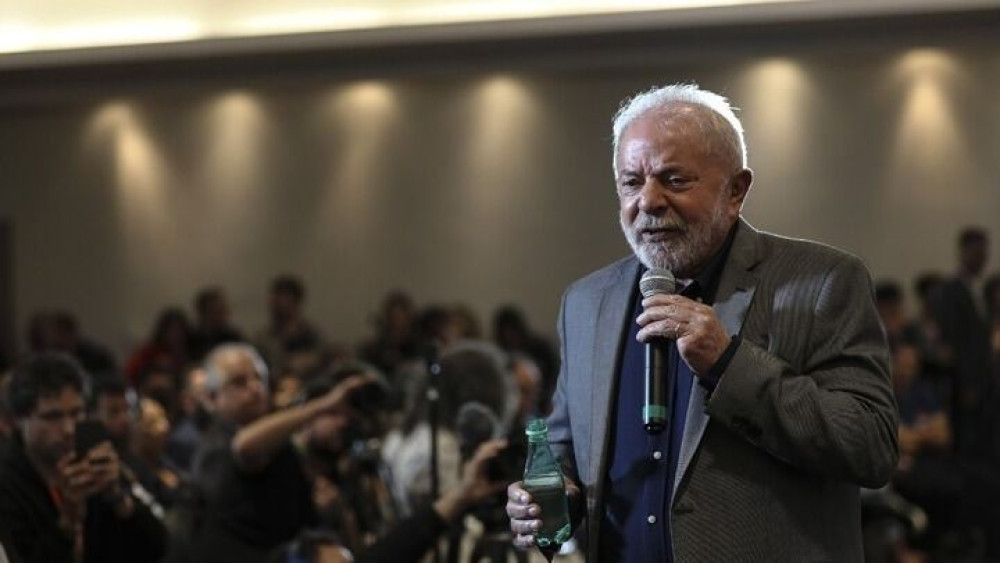 Βραζιλία: Συρρικνώνεται το προβάδισμα Λούλα ενόψει δεύτερου γύρου