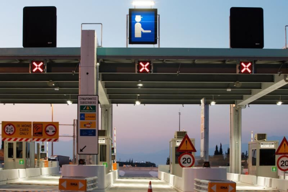 Έξοδος Τριημέρου: Oδηγίες οδικής ασφάλειας – 8 συμβουλές για ασφαλείς διαδρομές
