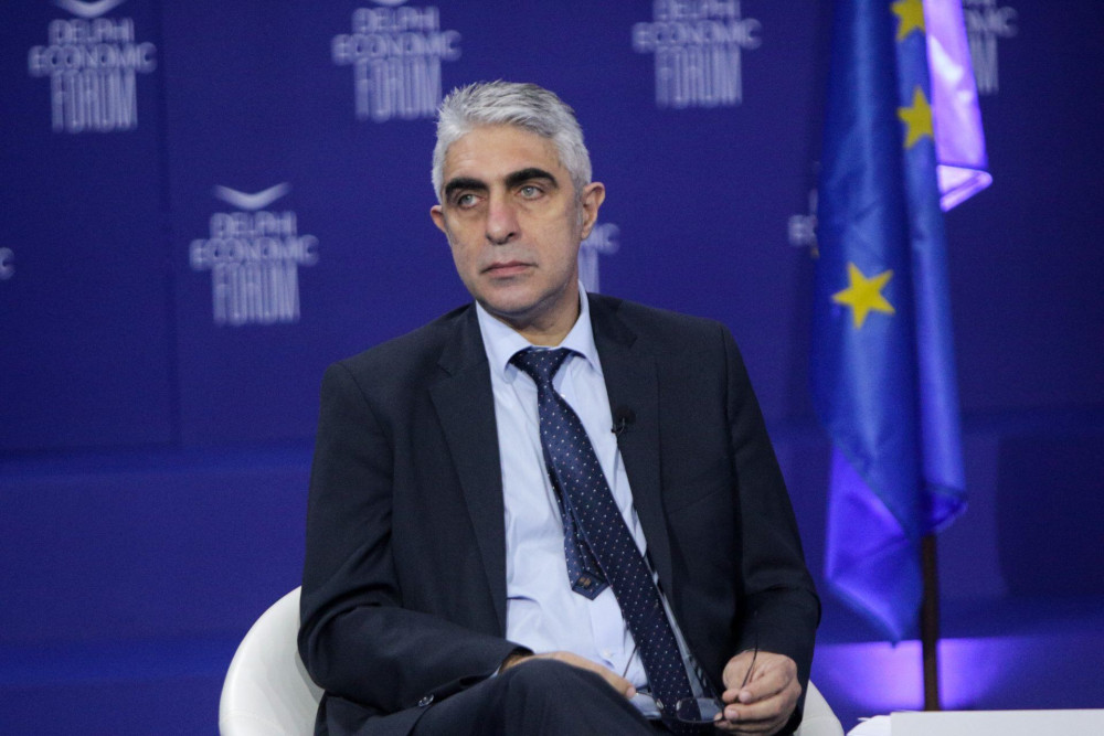 Μάνος Βουλαρίνος: Ανησυχητική η σιωπή του ξάδερφου