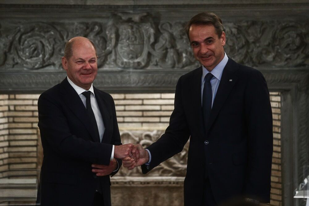 Εκνευρισμός στα Τουρκικά ΜΜΕ για τη συνάντηση Μητσοτάκη – Σολτς: «Η Ελλάδα παίζει με τη φωτιά»