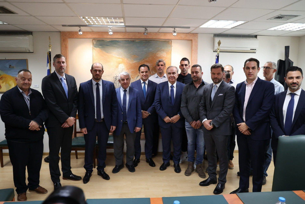 Ναυπηγεία Ελευσίνας: Yπεγράφη η συμφωνία εξυγίανσης, μεταβίβασης – Γεωργιάδης: Ιστορική μέρα