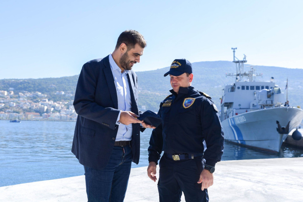 Περιοδεία ΝΔ στη Σάμο: Συγχαρητήρια Μαρινάκη – Κατσαφάδου στους λιμενικούς