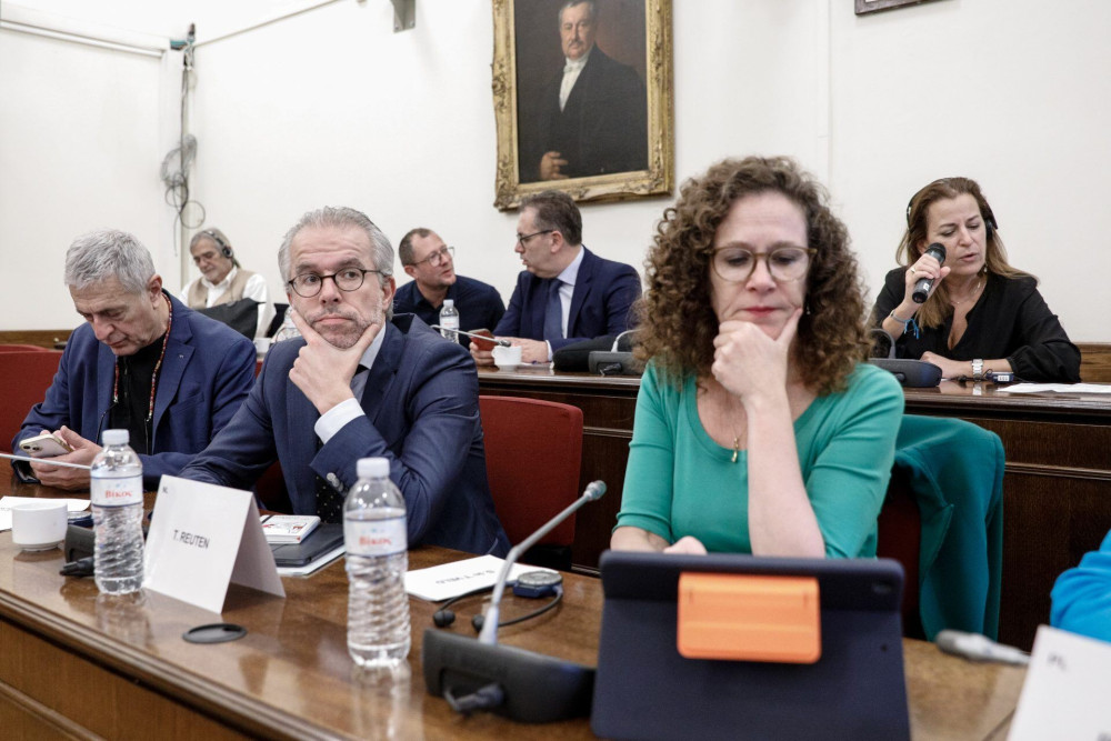 Πως η Ελίζα Βόζεμπεργκ «εξέθεσε» την Σόφι ιν΄τ Βέλντ