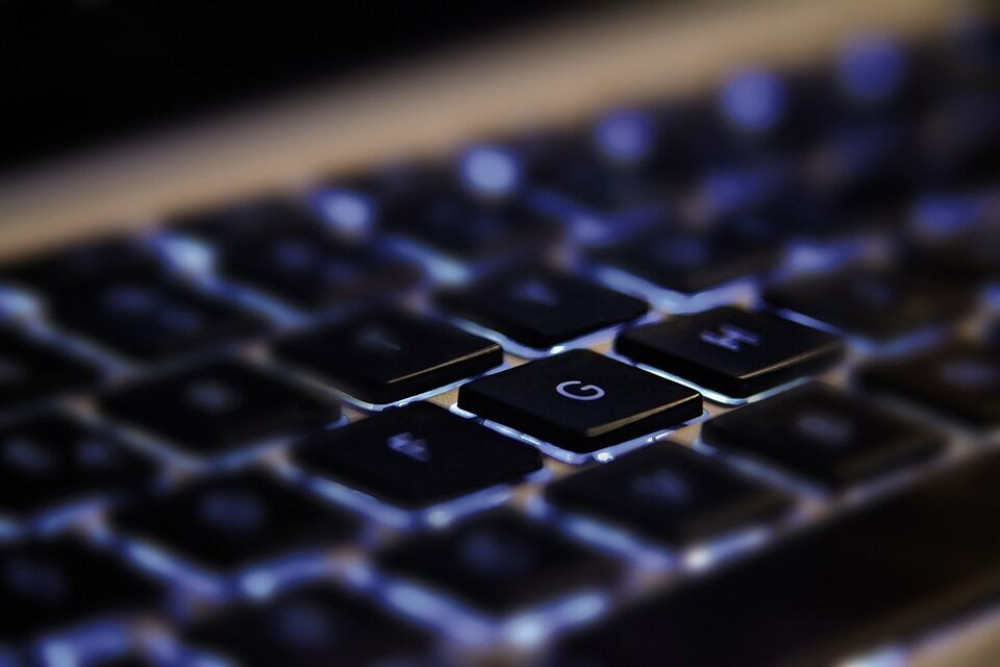 ΕΛ.ΑΣ: Νέα απάτη με email – Ζητούν χρήματα για να μην κατηγορηθούν οι παραλήπτες για πορνογραφία