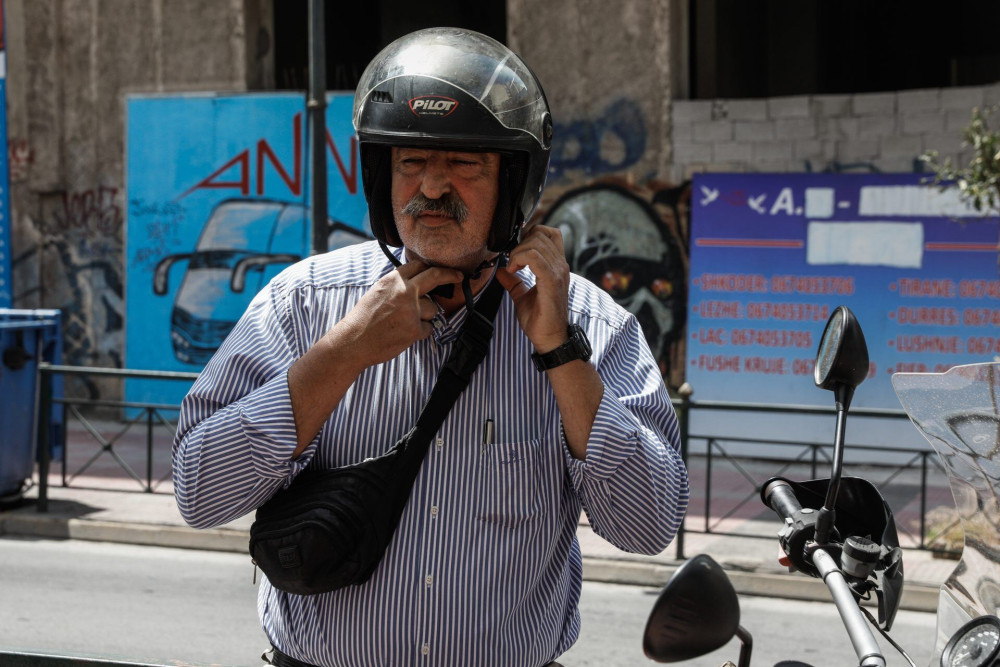 Ο Μάνος Βουλαρίνος γράφει για τον… πολάκη