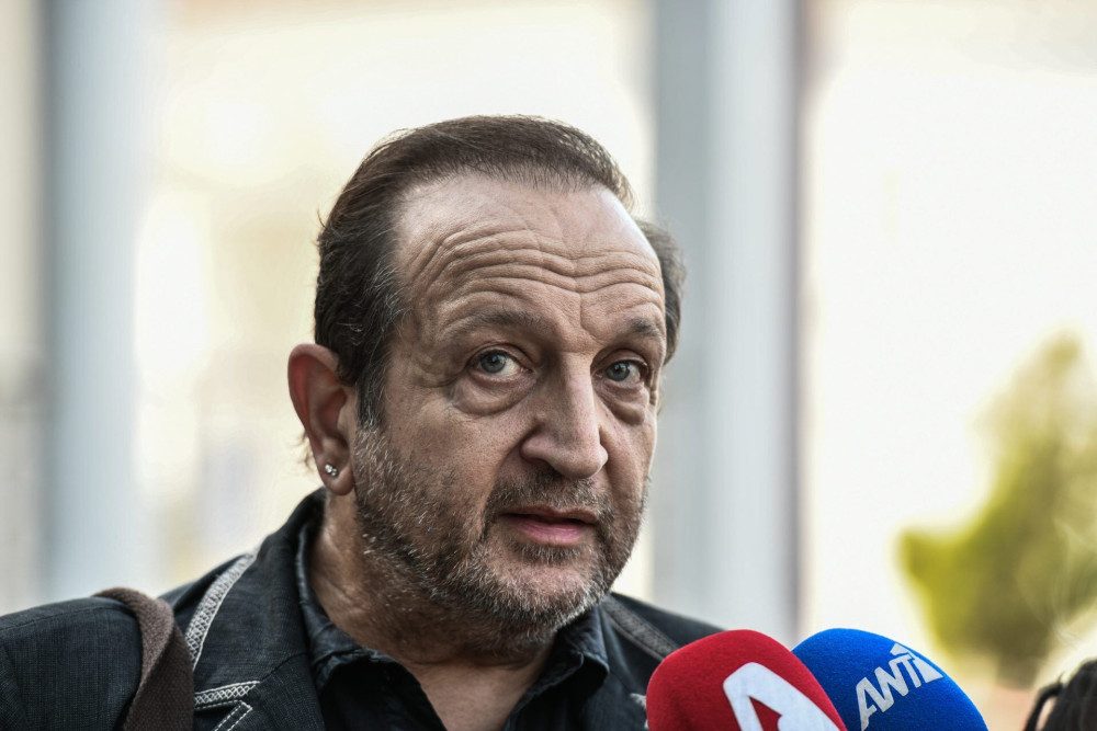 Ο Μάνος Βουλαρίνος γράφει για τον… μπιμπίλα