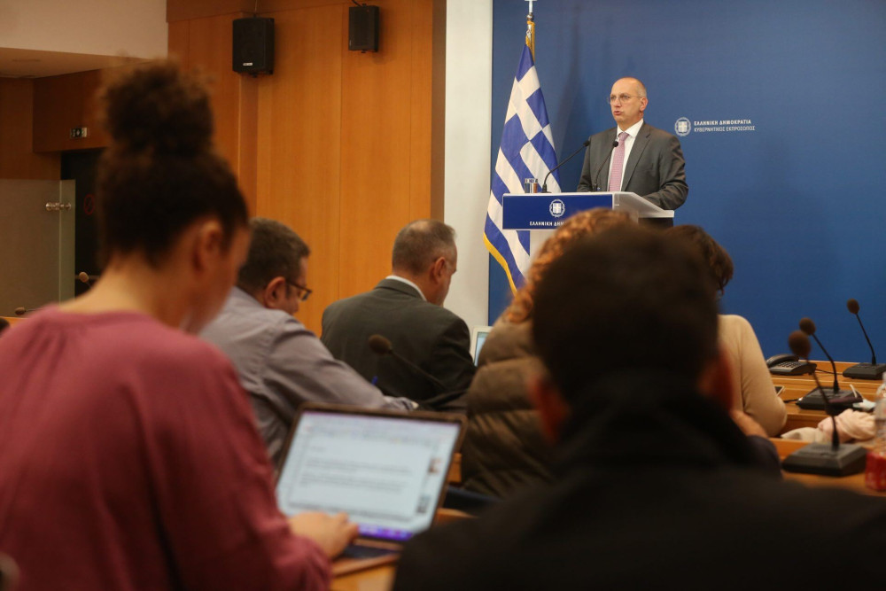 Οικονόμου: Κυβερνητικό έργο με χειροπιαστά αποτελέσματα απέναντι στα “κούφια λόγια”