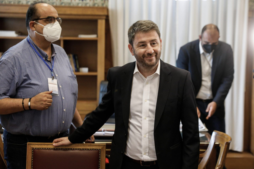 Η λογική του… Ανδρουλάκη: Θέλει διψήφιο ποσοστό αλλά δεν είναι θέμα αριθμού!
