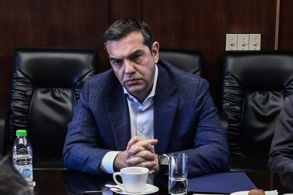 «Κουνάνε μαντίλι»