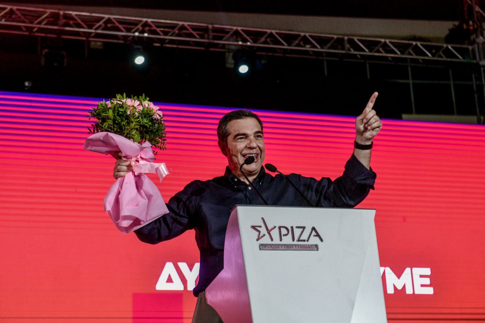 Ο “κολλημένος” ΣΥΡΙΖΑ και OI χαμηλές… πτήσεις του Αλέξη