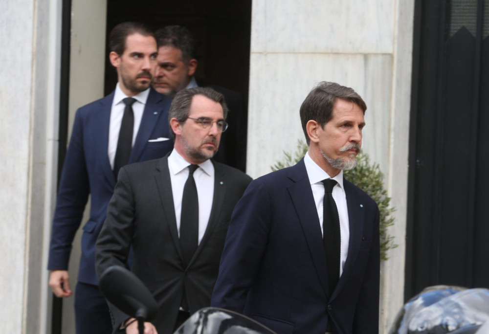 Στο Μαξίμου οι τρεις γιοι του τέως βασιλιά Κωνσταντίνου – Οι συζητήσεις με την αρχιεπισκοπή