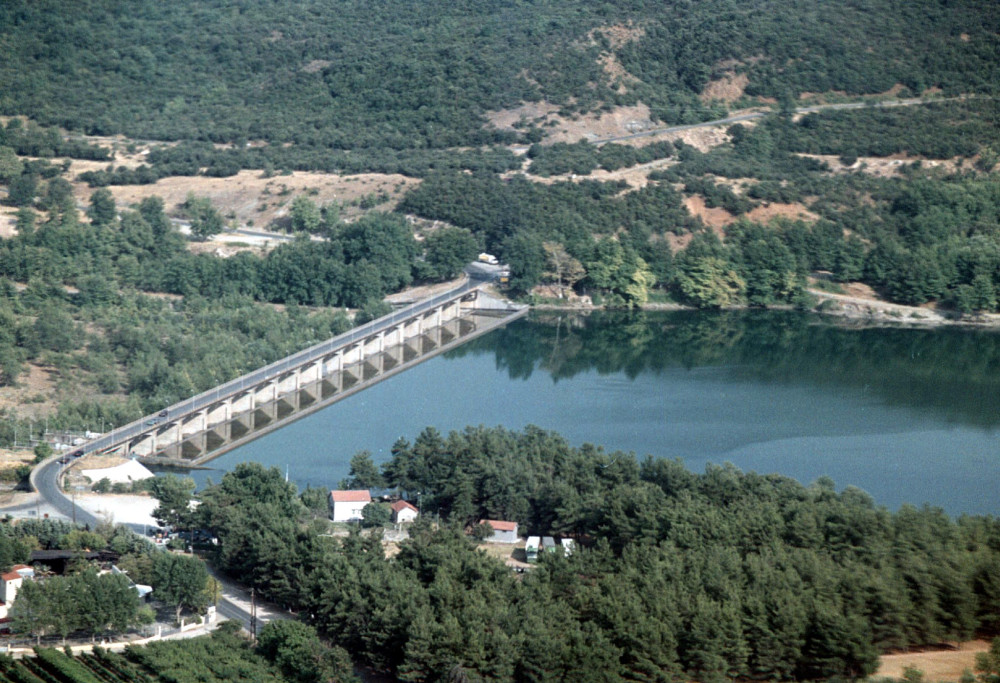 Ομολόγησε η 29χρονη ότι έριξε το βρέφος της στον Αλιάκμονα