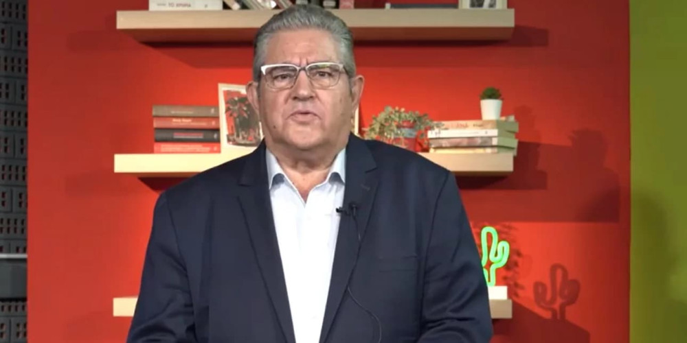 Κουτσούμπας: Εύχεται για τα 10 χρόνια του Luben και γίνεται viral – «Μη γίνετε Παπαρατσένκο»