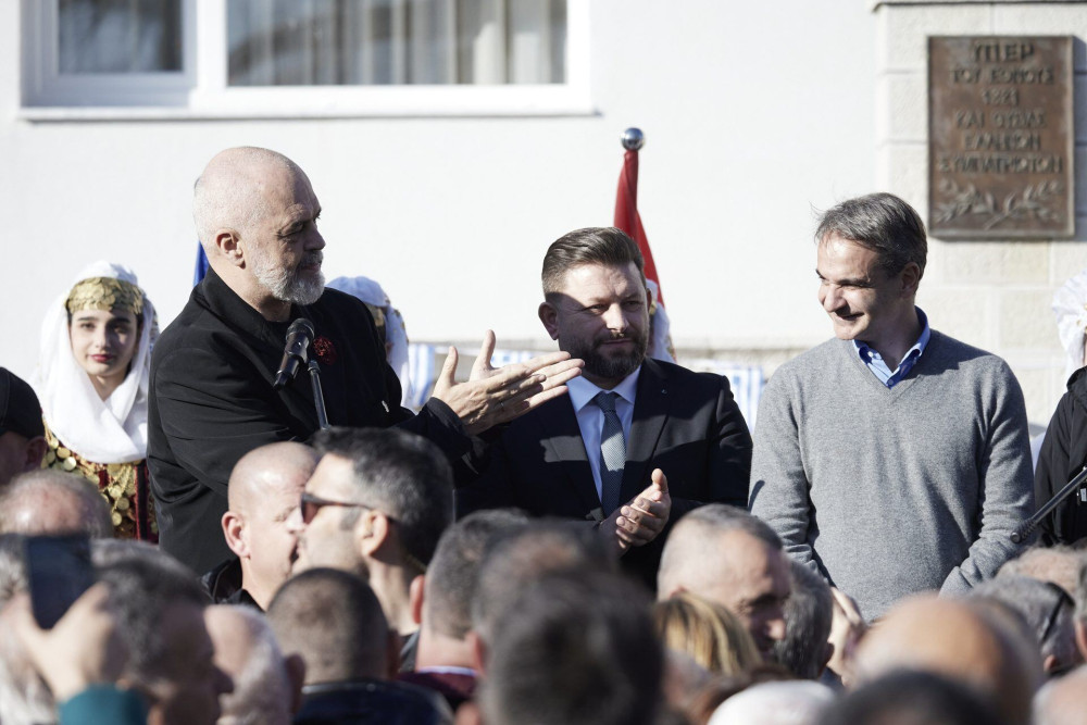 Κοινό μήνυμα Μητσοτάκη –  Ράμα από τη Δερβιτσάνη: Γέφυρα φιλίας η ελληνική εθνική μειονότητα
