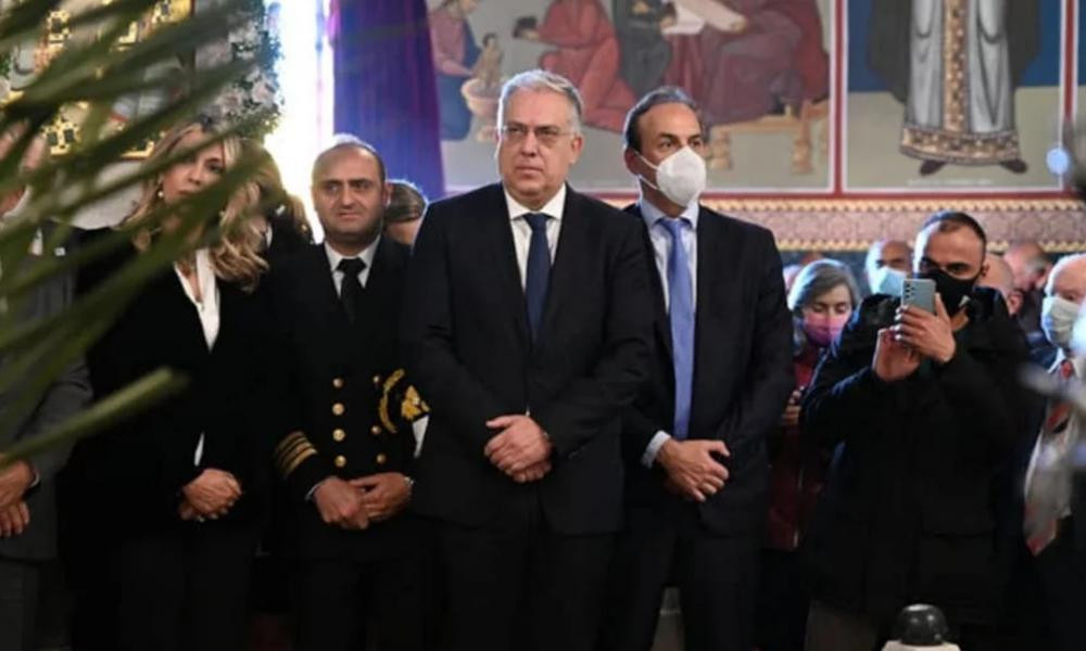 Θεοδωρικάκος: Σε Γλυφάδα και Π. Φάληρο για τα Θεοφάνια -Το μήνυμα για τα 110 χρόνια από τη ναυμαχία της Λήμνου <