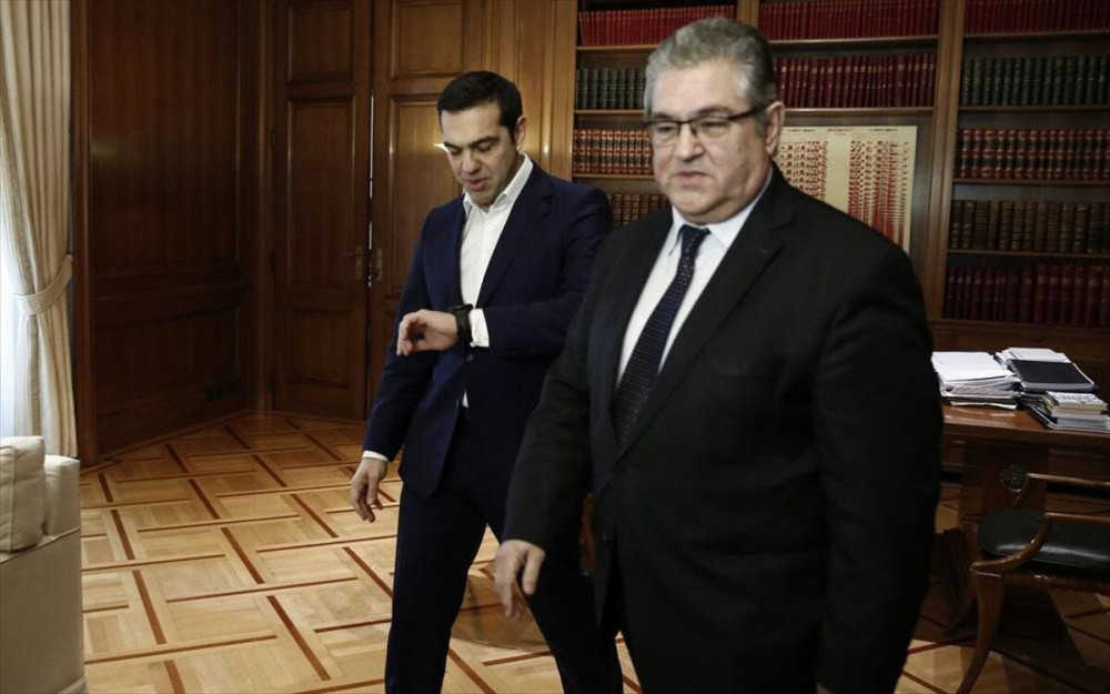 Γιατί ο Κουτσούμπας μιλά για “μούφα” και “καρικατούρα” – Τι απαντά στον Τσίπρα