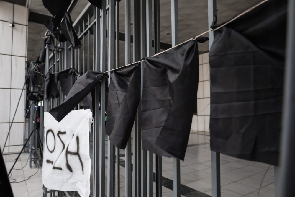 Δίκη για το Μάτι: Το γαμήλιο ταξίδι μετατράπηκε σε κόλαση –  Είδε τον σύζυγό της καίγεται ζωντανός