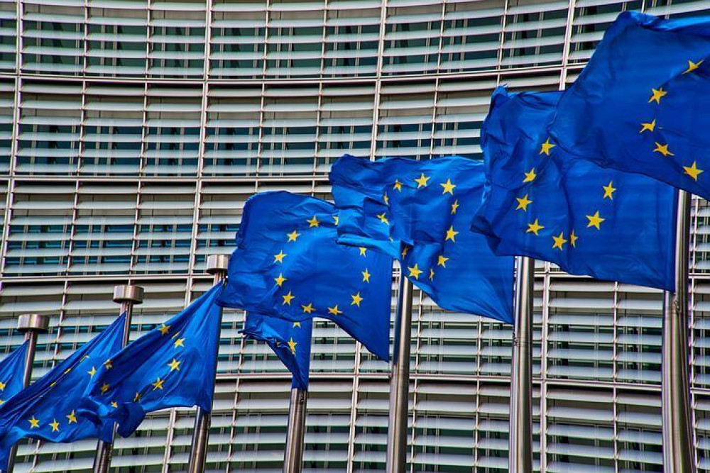 Politico: Σχέδιο από την Ευρωβουλή για την αποφυγή νέου Qatargate – Οι προτάσεις Μετσόλα