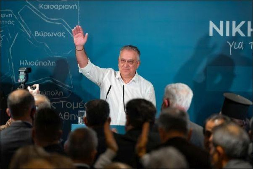 Κοσμοσυρροή στην κοπή της πίτας του πολιτικού γραφείου Θεοδωρικάκου: “Εγγύηση για ασφάλεια η αυτοδυναμία ΝΔ”