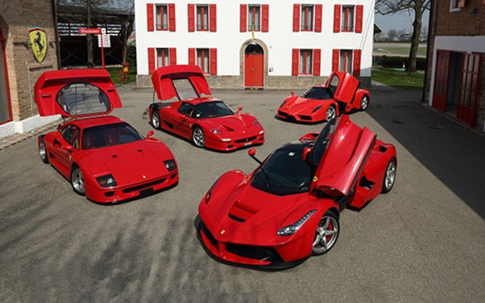 Ιταλία: Ο κόσμος καίγεται… και η Ferrari… παραγγέλνεται
