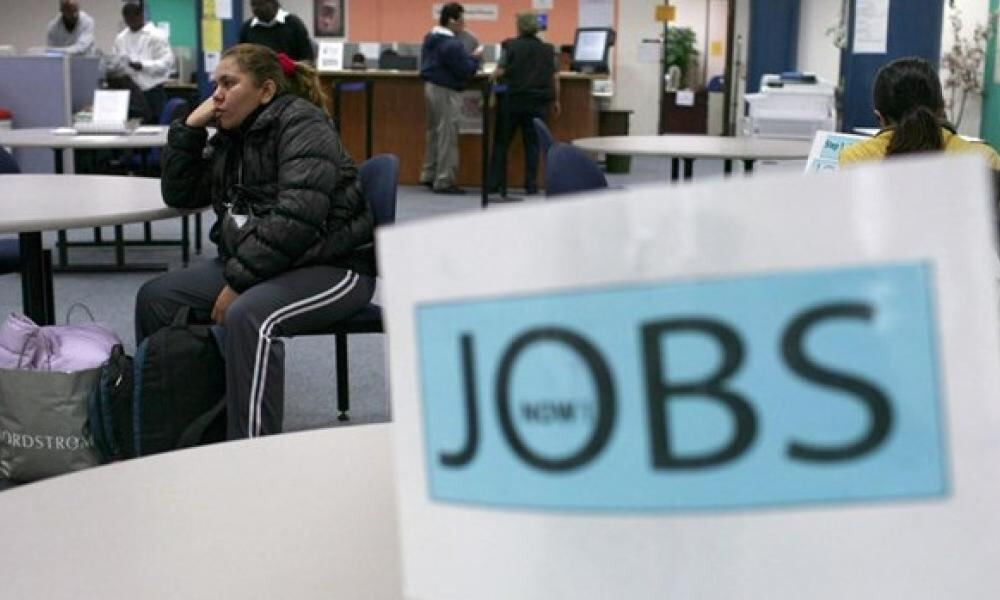 ΗΠΑ: Δύο… Ελλάδες και βάλε ο αριθμός των ανέργων που αιτήθηκε επίδομα