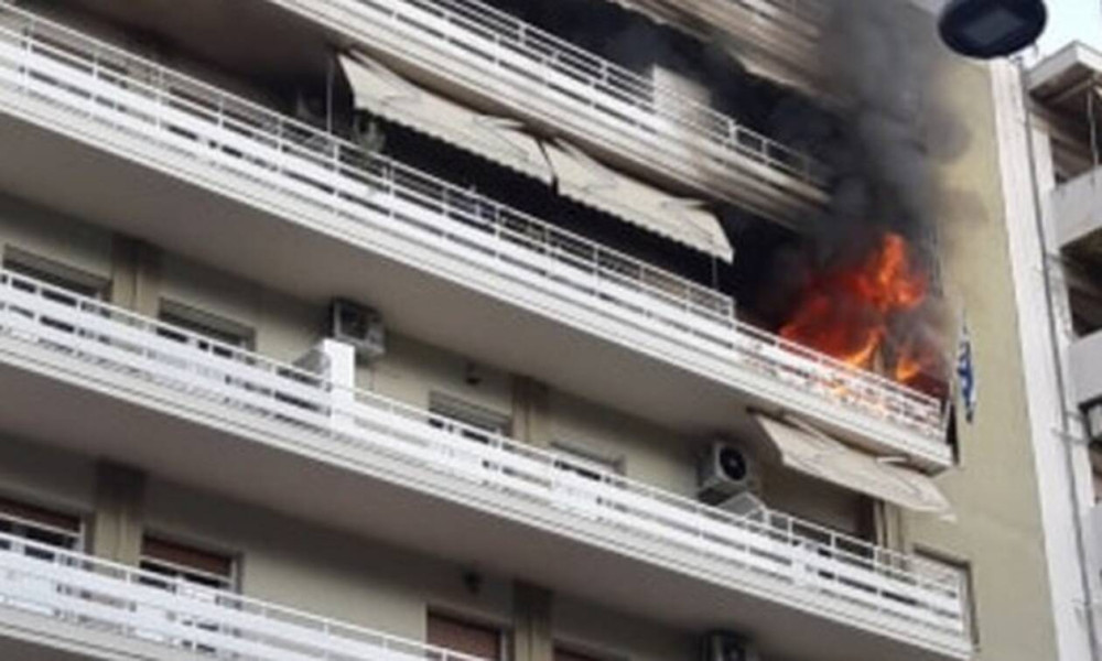Δραματική εξέλιξη στη φωτιά στη Θεσσαλονίκη – Τι ερευνά η ΕΛΑΣ