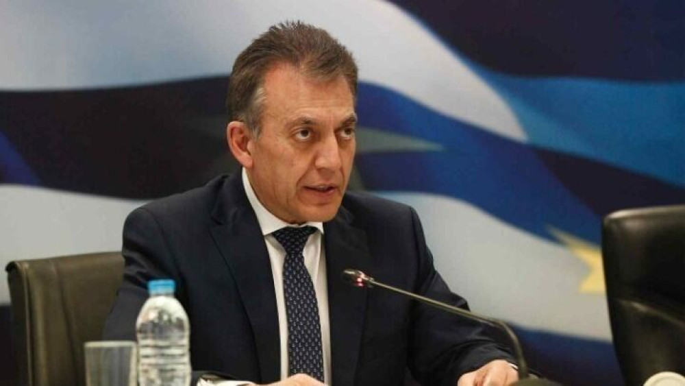 Ξεγύμνωσε την προπαγάνδα του ΣΥΡΙΖΑ ο Βρούτσης: “Έχει την υποστήριξη του πρωθυπουργού” ξεκαθάρισε ο Πέτσας