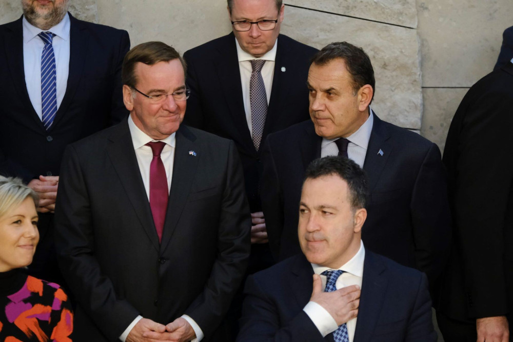 Παναγιωτόπουλος στο ΝΑΤΟ: “Επιτακτική η ανάγκη ενίσχυσης των ουκρανικών ενόπλων δυνάμεων”