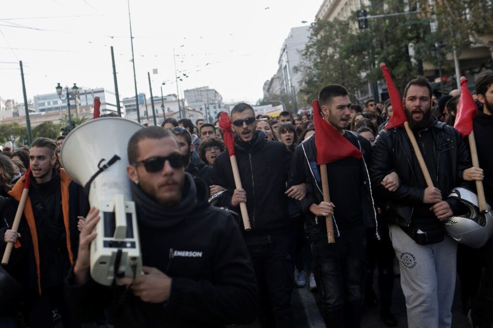 Σταδιακή αποκατάσταση της κυκλοφορίας στο κέντρο – Ολοκληρώθηκε η πορεία των εκπαιδευτικών