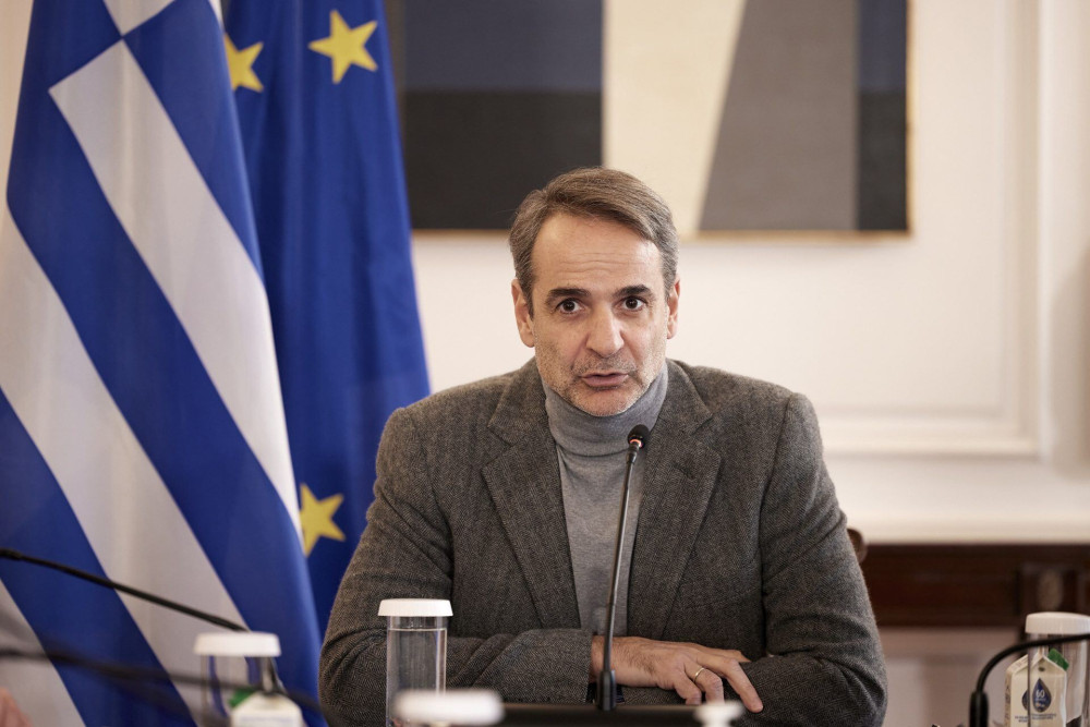Ανάρτηση Μητσοτάκη στα τουρκικά για τους σεισμούς: Έλληνες και Τούρκοι διασώστες παλεύουν μαζί