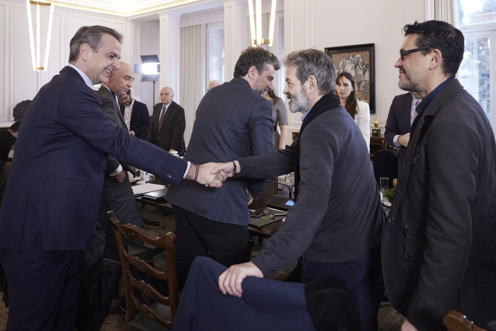 Νομοθετική πρόταση για το μισθολογικό των καλλιτεχνών – Συμφωνία στη συνάντηση με Μητσοτάκη