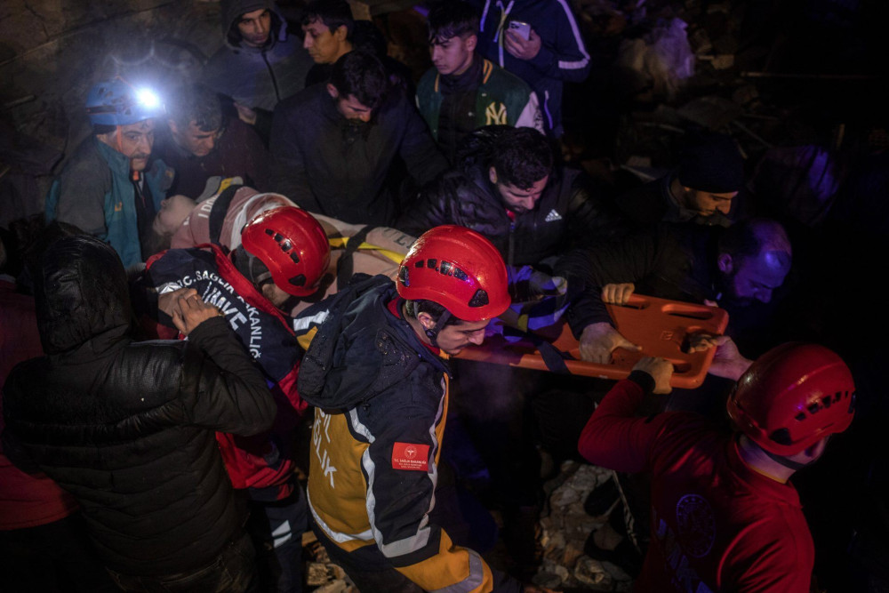 Εκτίμηση Τσελέντη για σεισμό στην Τουρκία έως και 6,5 Ρίχτερ τις επόμενες ώρες-“Οι νεκροί θα ξεπεράσουν τους 20.000”