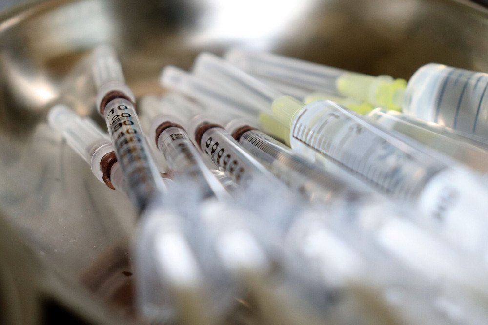 Ανακοινώθηκε το Εθνικό Πρόγραμμα Εμβολιασμών Παιδιών & Εφήβων – Τα εμβόλια ανά ηλικία