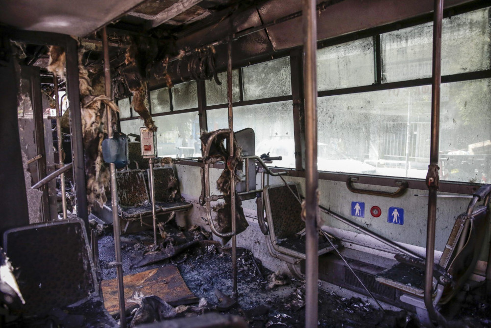 Στις φλόγες  λεωφορείο των ΚΤΕΛ στη Θεσσαλονίκη – Βίντεο