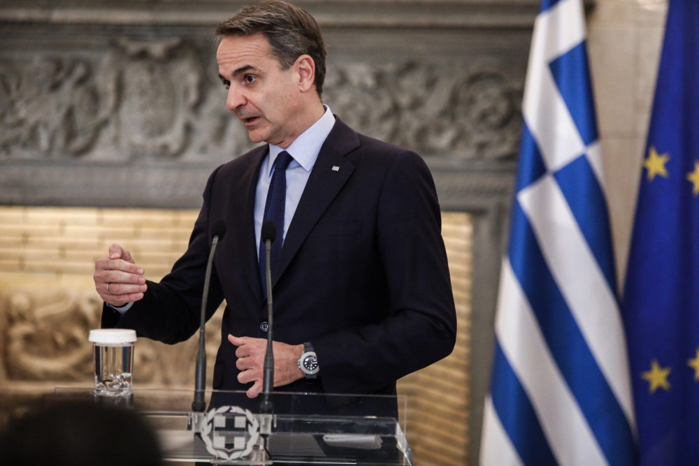 Δημοσκόπηση Opinion Poll: Κυριαρχία Μητσοτάκη στο κέντρο –  Τι θέλουν οι αναποφάσιστοι