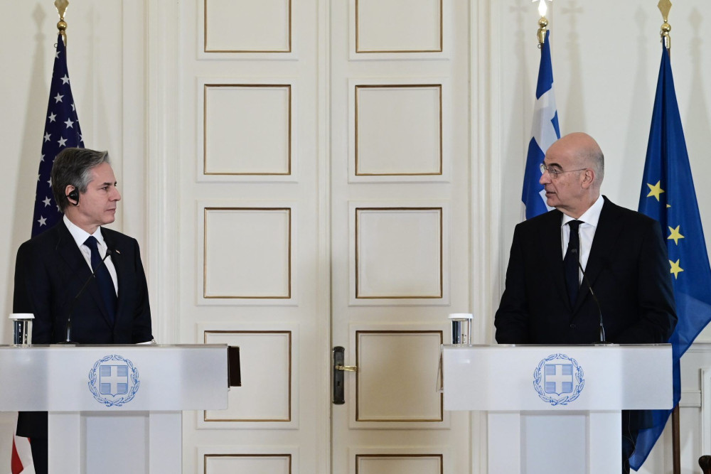 Δηλώσεις Δένδια-Μπλίνκεν: “Η συνεργασία Ελλάδας-ΗΠΑ δεν υπήρξε ποτέ πιο στενή”-Ραχοκοκαλιά η αμυντική συμφωνία