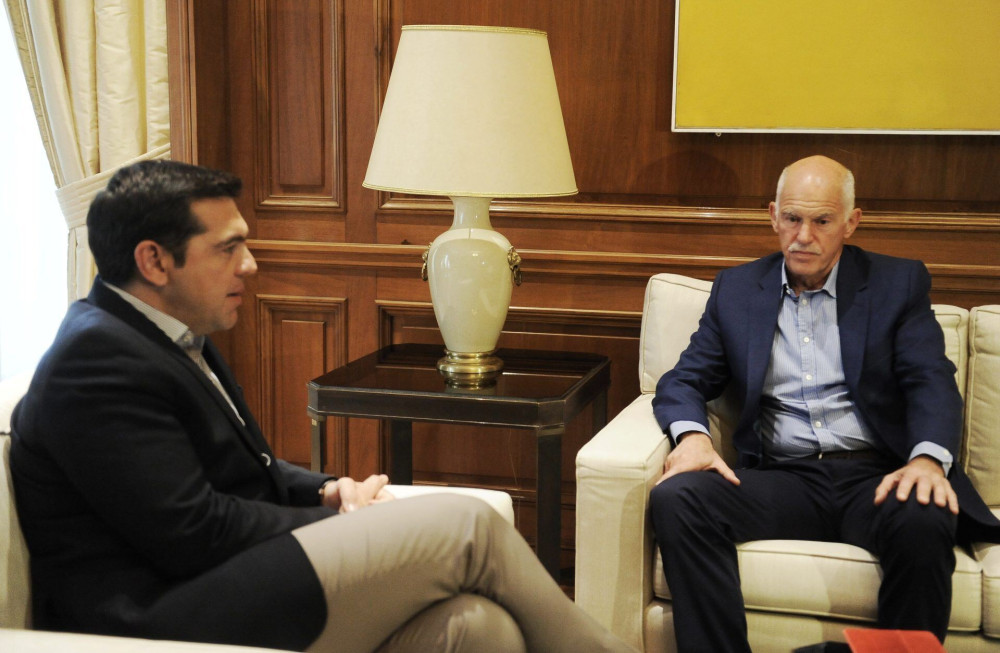 Μάνος Βουλαρίνος για Τσίπρα – Παπανδρέου: Διαφορετική καταγωγή, κοινά συμπλέγματα
