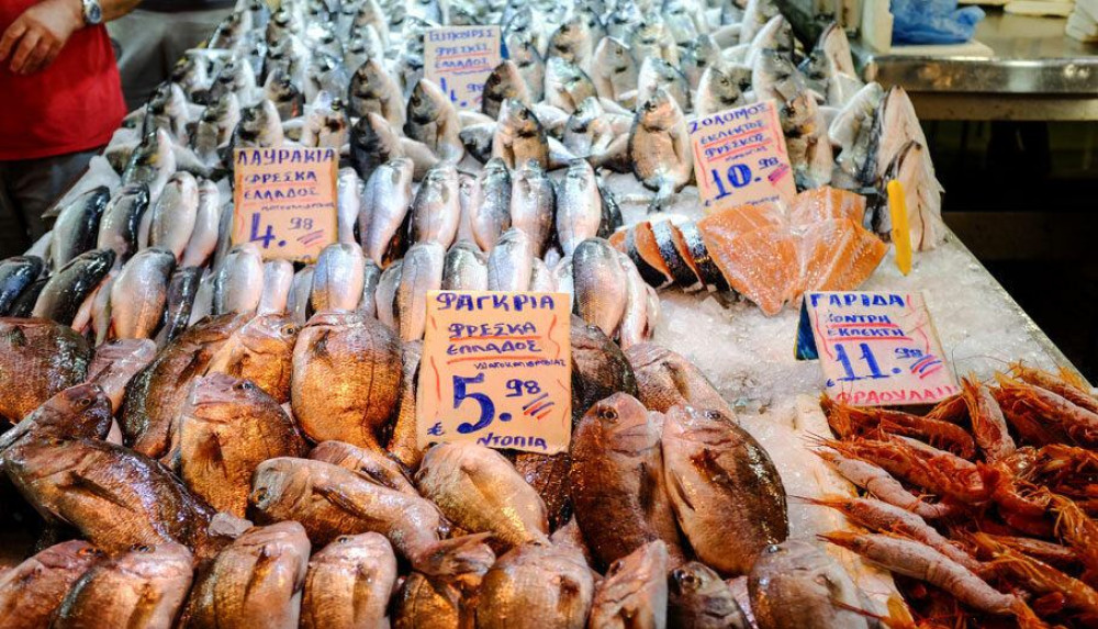 Καλάθι της ψαραγοράς: Στο τραπέζι η παράτασή του