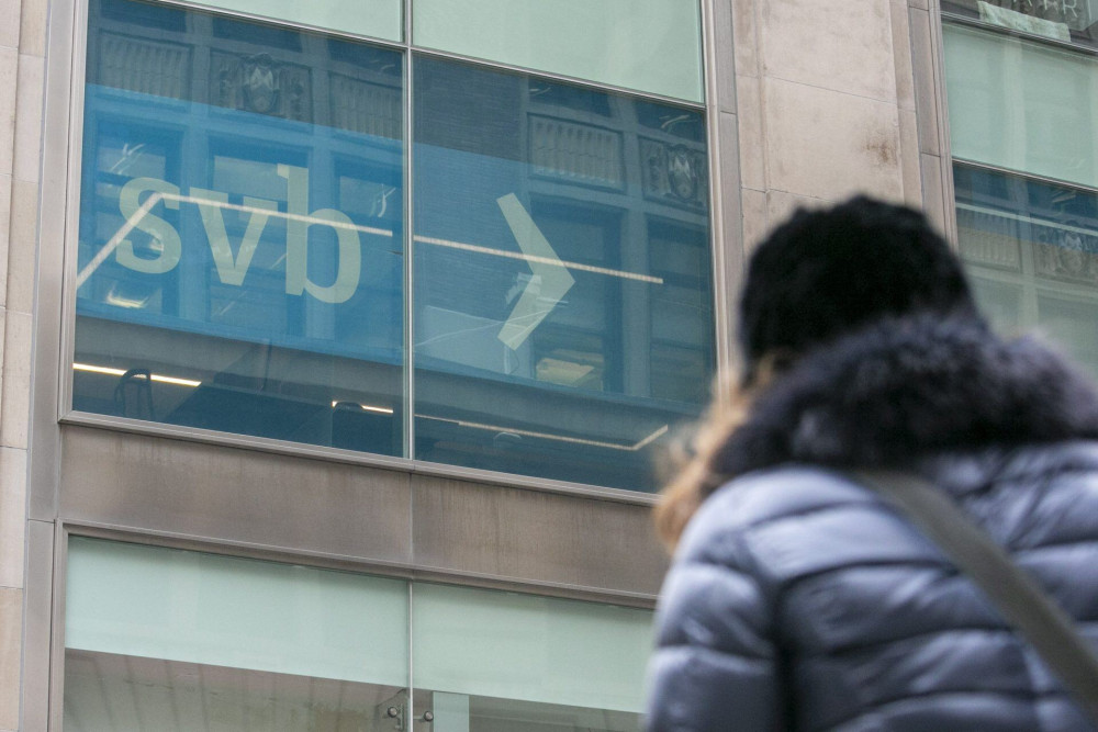 Ο οίκος Moody’s είχε προειδοποιήσει την Silicon Valley Bank για τις ανησυχητικές εξελίξεις