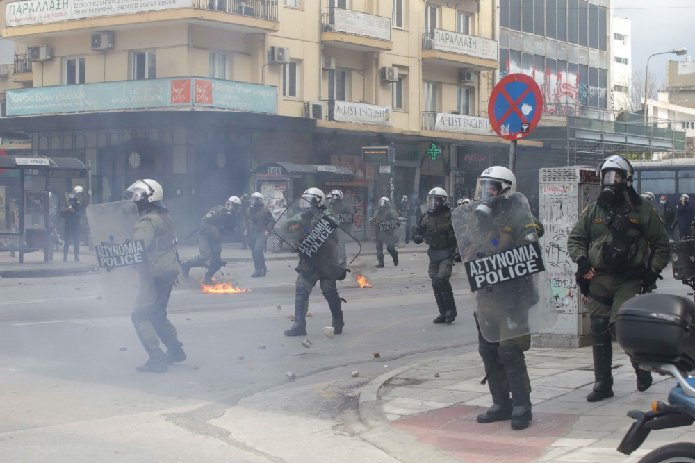 Στον εισαγγελέα οι 15 συλληφθέντες για την προσπάθεια “ανακατάληψης” κτηρίου του Δήμου Θέρμης