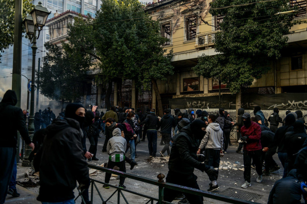 Γρηγόρης Ψαριανός: Θέρος, τρύγος, πόλεμος…