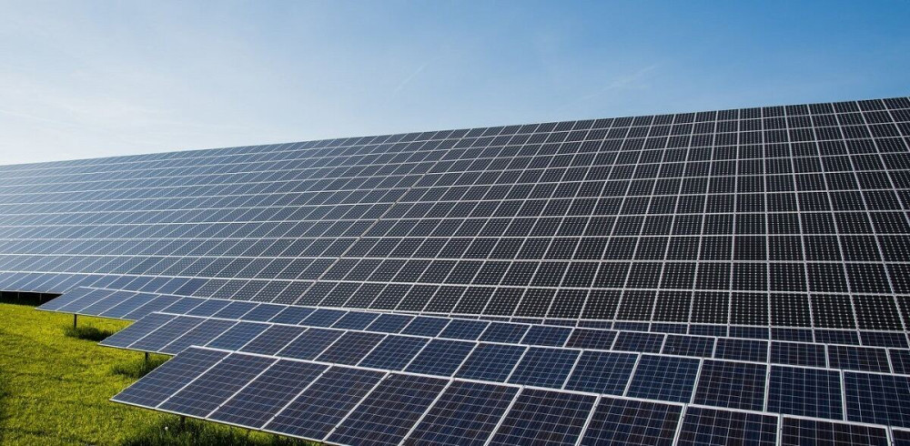 Αντίστροφη μέτρηση για το πρόγραμμα «Φωτοβολταϊκά στη Στέγη» – Επιδότηση έως 16.000 ευρώ