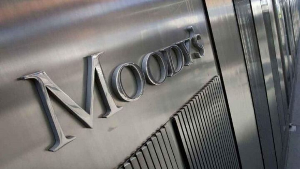 Moody's: Πάει για τη μεγαλύτερη μείωση χρέους η Ελλάδα