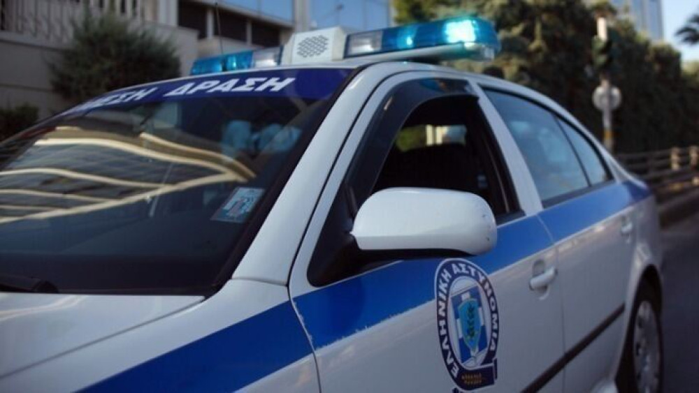 Ισχυρή έκρηξη σε κατάστημα στη Νέα Ερυθραία