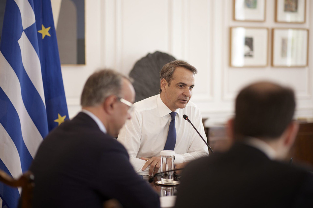 Έκτακτες ενισχύσεις σε αγρότες και κτηνοτρόφους – Μητσοτάκης: Έμπρακτο το ενδιαφέρον της πολιτείας