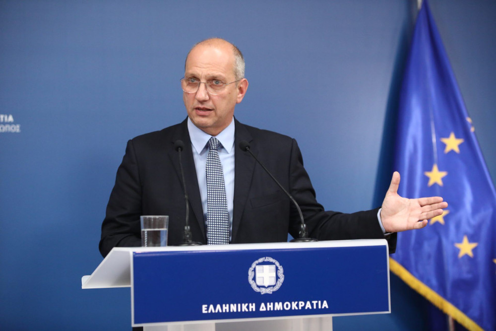 Οικονόμου σε ΣΥΡΙΖΑ: Θέλει μαχαιροβγάλτες, φασίστες στις εκλογές; – Τα πολλά λόγια είναι φτώχεια