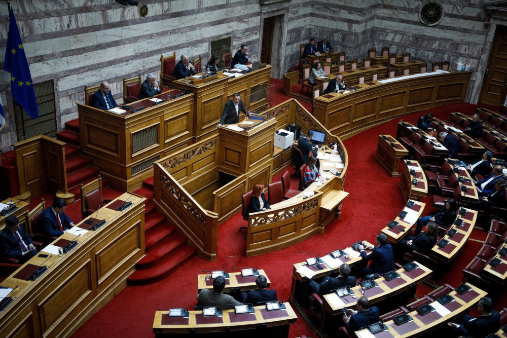 Μιχάλης Δεμερτζής: Σταματήστε να αναπνέετε, έρχονται εκλογές!