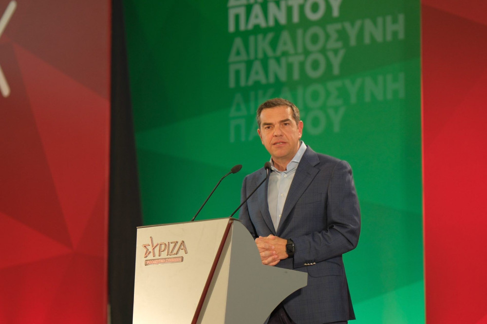 Όσο πάει και… πρασινίζει ο Τσίπρας